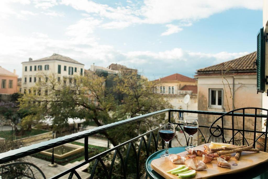 Deluxe Town Hall Square Flat In Historical Center 2 Corfu  Luaran gambar