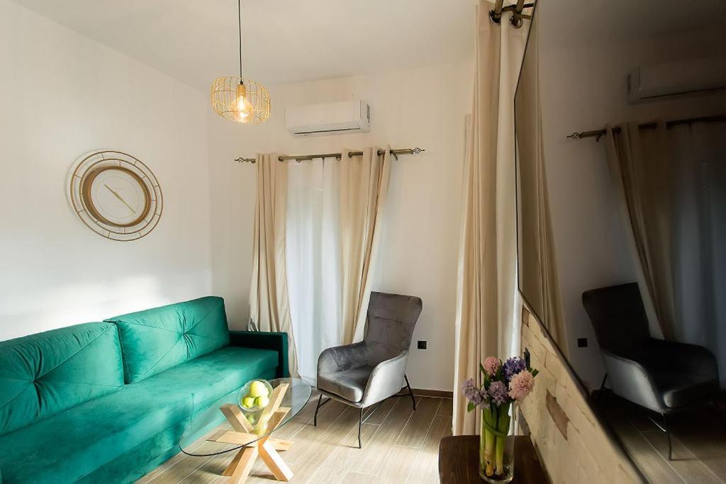 Deluxe Town Hall Square Flat In Historical Center 2 Corfu  Luaran gambar